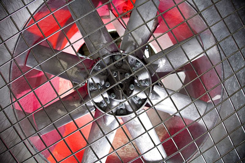 INDUSTRIE : AMÉLIORER OU CHANGER LE SYSTÈME DE VENTILATION EN PLACE INDUSTRIE : AMÉLIORER OU CHANGER LE SYSTÈME DE VENTILATION EN PLACE